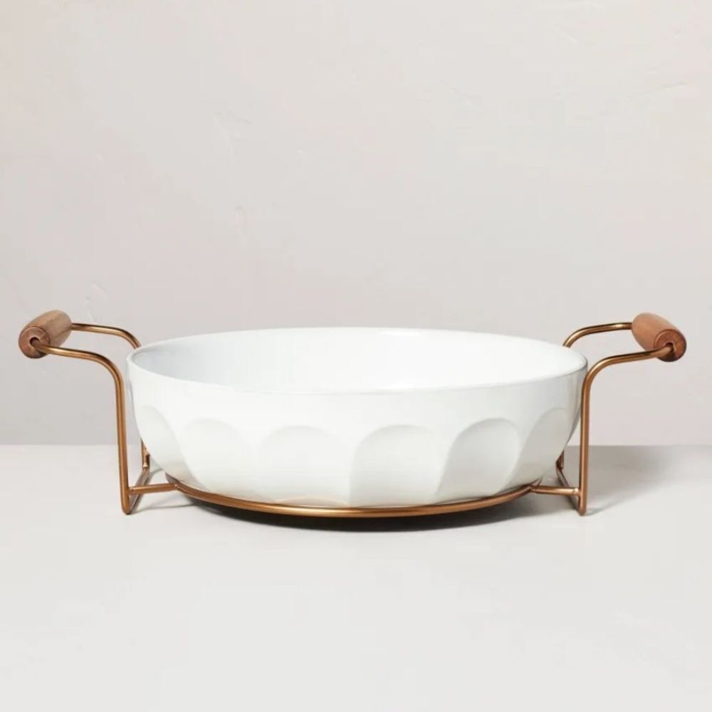HEARTH & HAND oven to table fluted stoneware round baking dish with carrier